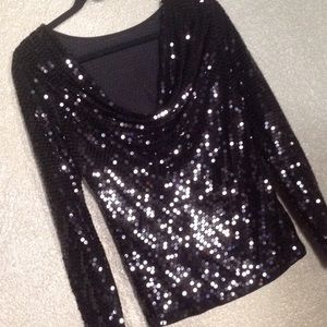 Exquisite  Sequined Top!